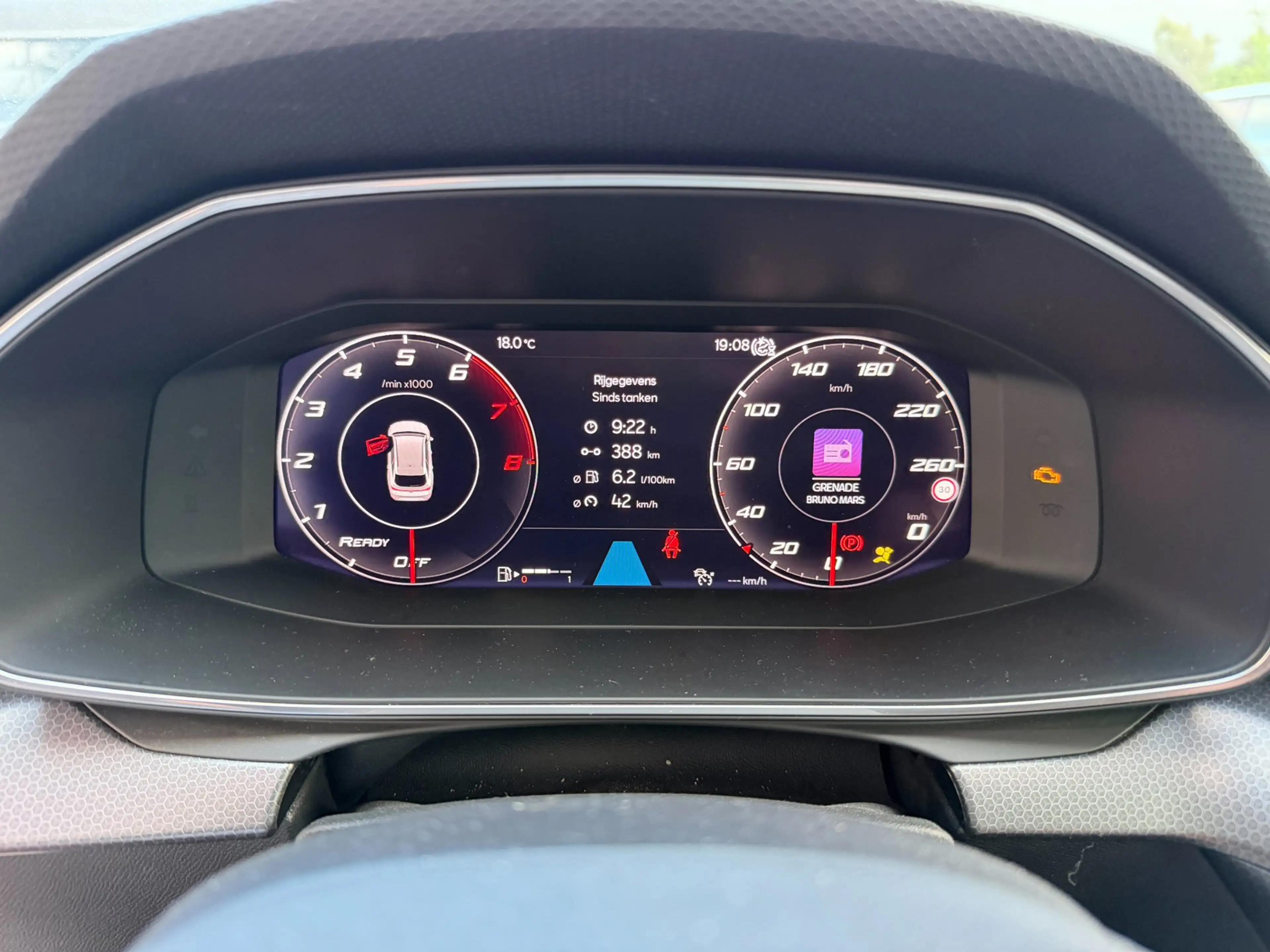 SEAT Leon Sportstourer 1.5 TSI Style Launch Edition / ACC / — photo 20