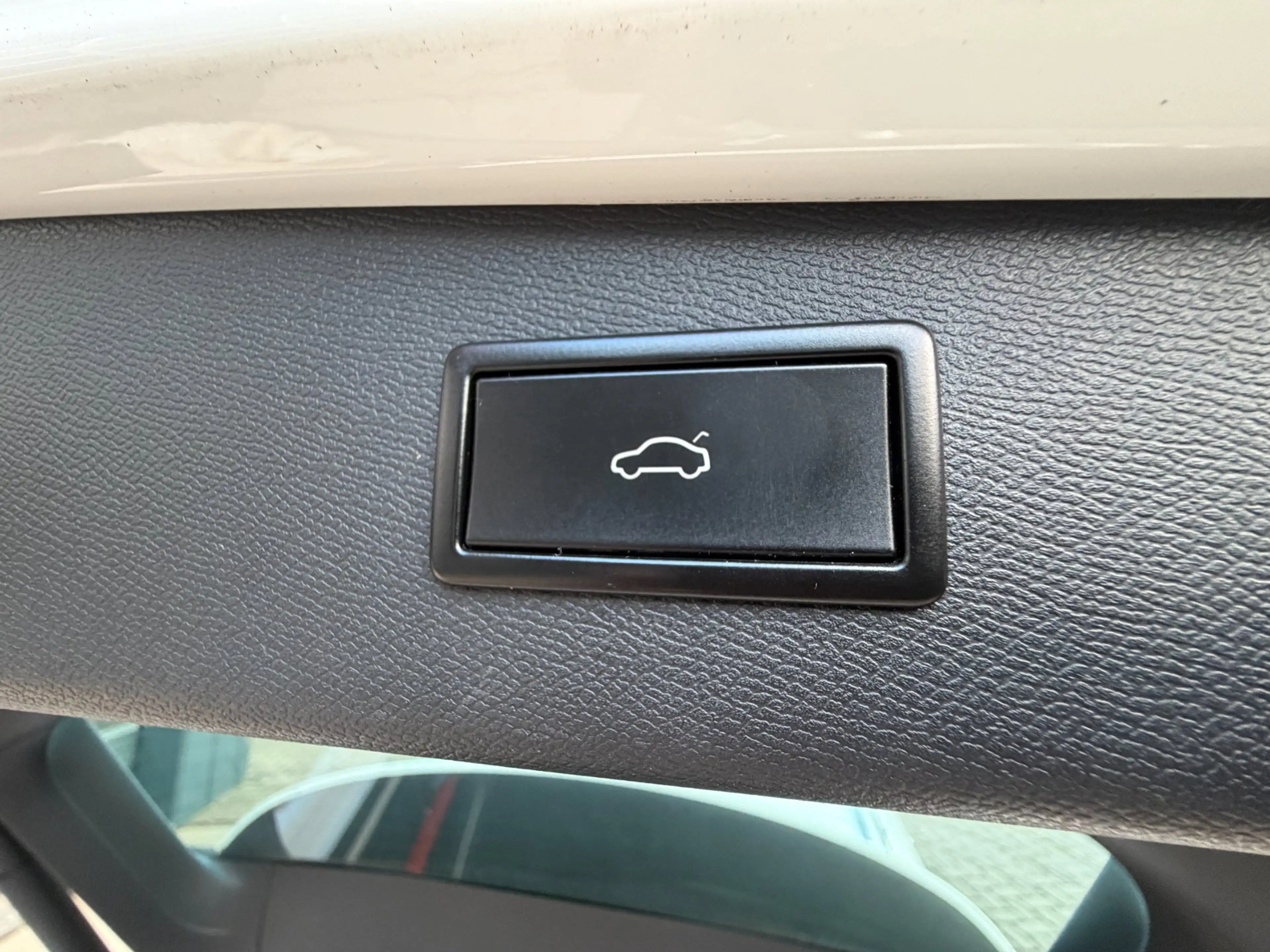 SEAT Leon Sportstourer 1.5 TSI Style Launch Edition / ACC / — photo 38