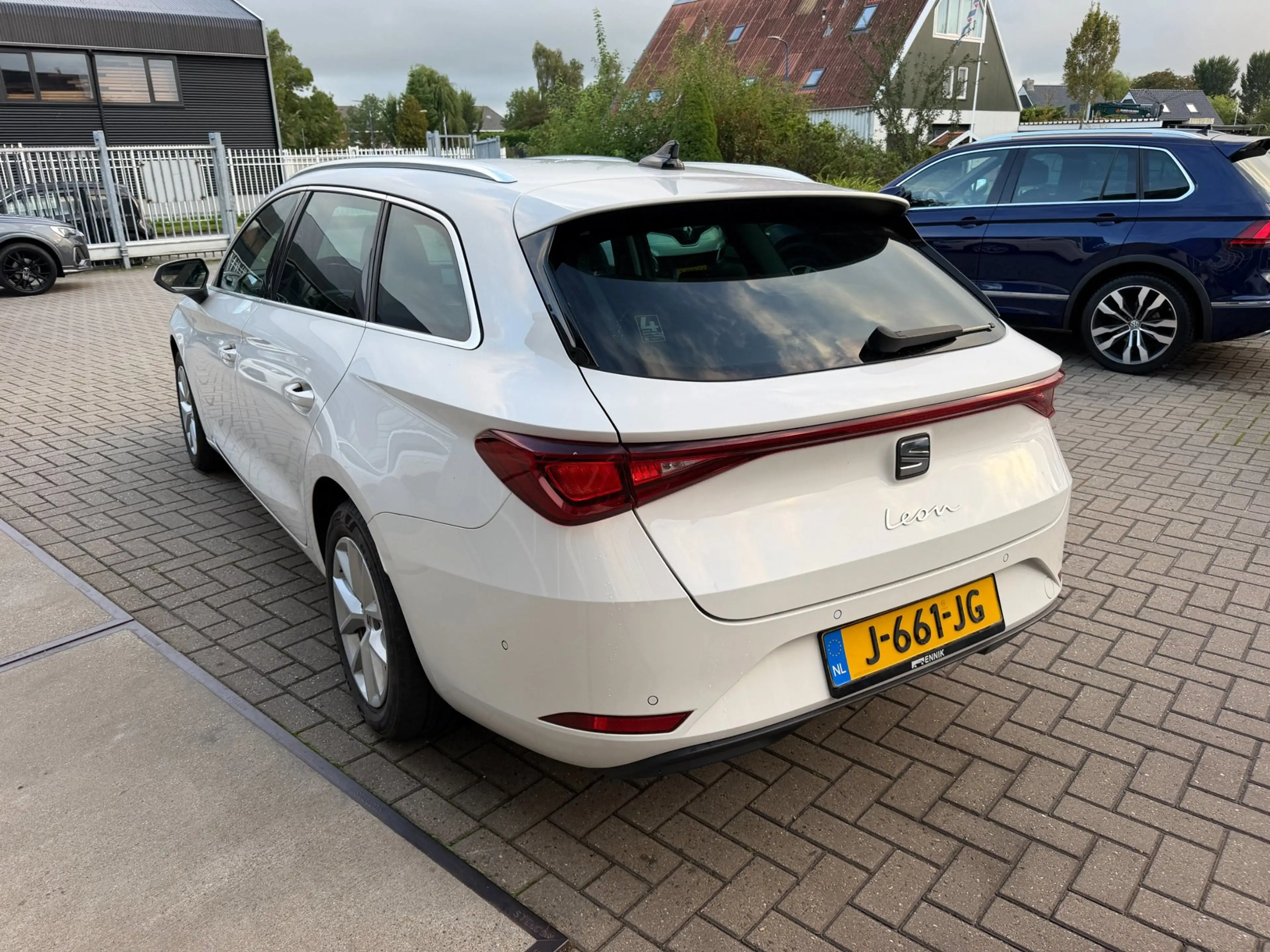 SEAT Leon Sportstourer 1.5 TSI Style Launch Edition / ACC / — photo 10