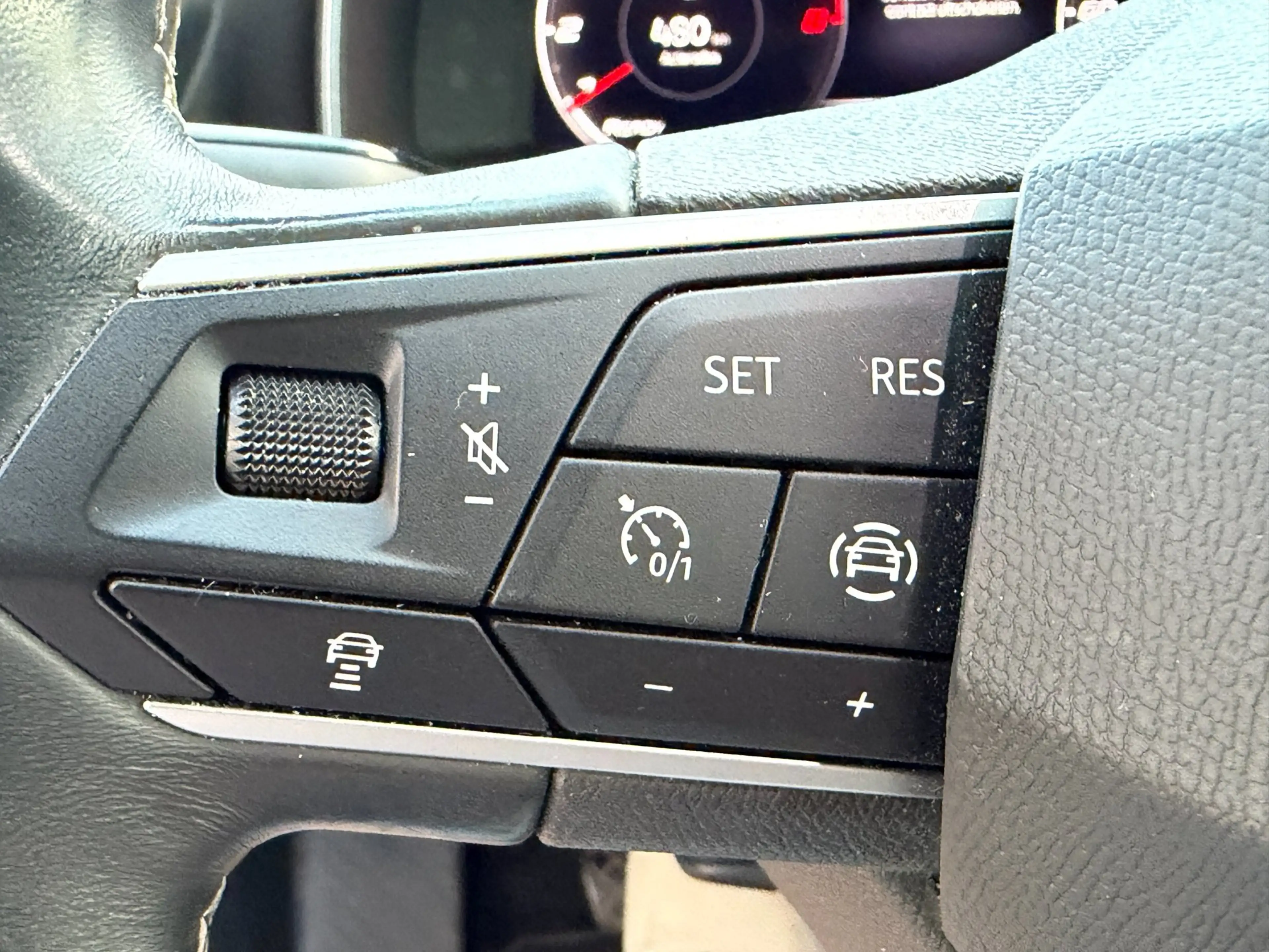 SEAT Leon Sportstourer 1.5 TSI Style Launch Edition / ACC / — photo 23