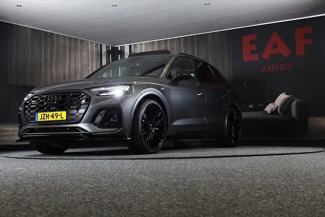 Audi Q5 view 4