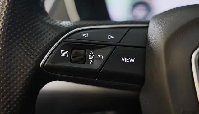 Audi Q5 view 20