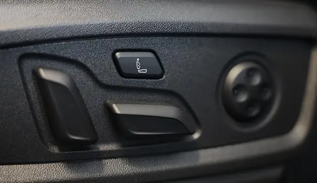Audi Q5 view 17