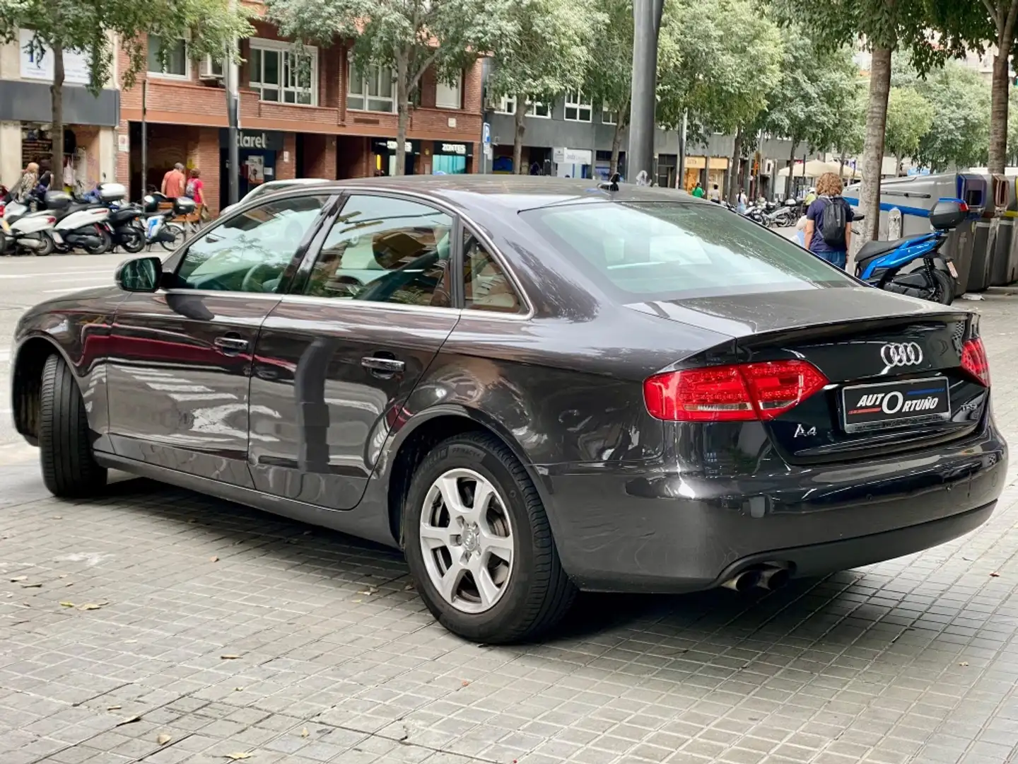Audi A4 1.8 TFSI 160 Negro - 2