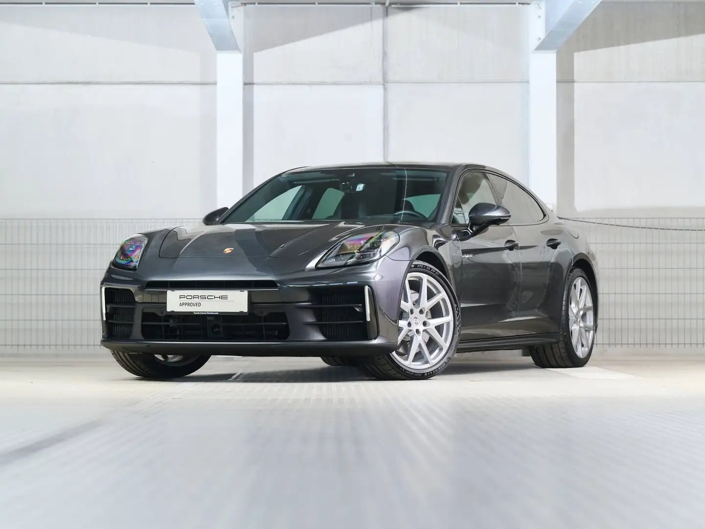 Porsche Panamera 4 E-Hybrid Grau - 1