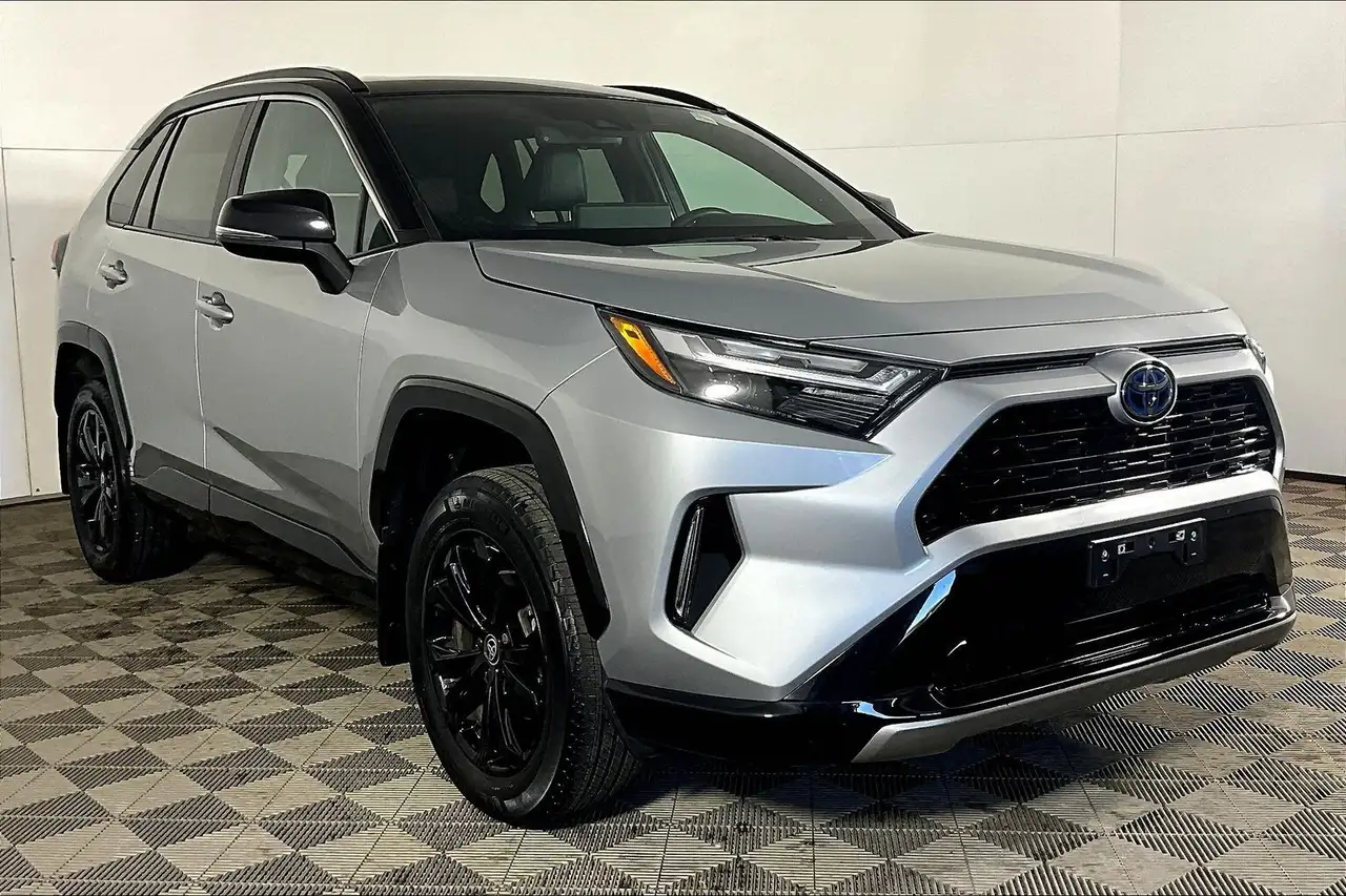 Toyota RAV 4 снимка Toyota RAV 4