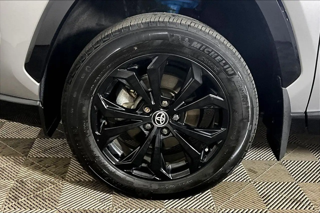 Toyota RAV 4 снимка Toyota RAV 4