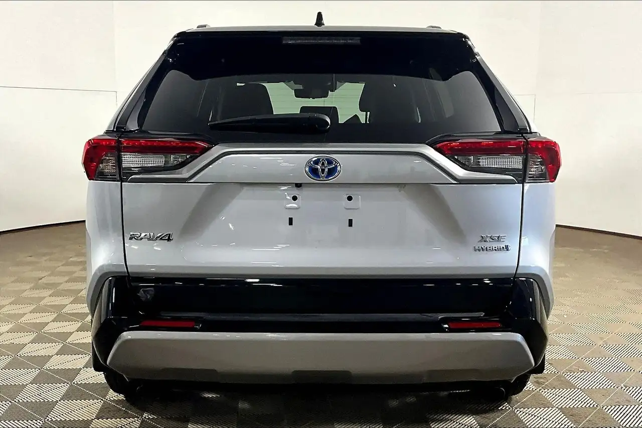 Toyota RAV 4 снимка Toyota RAV 4