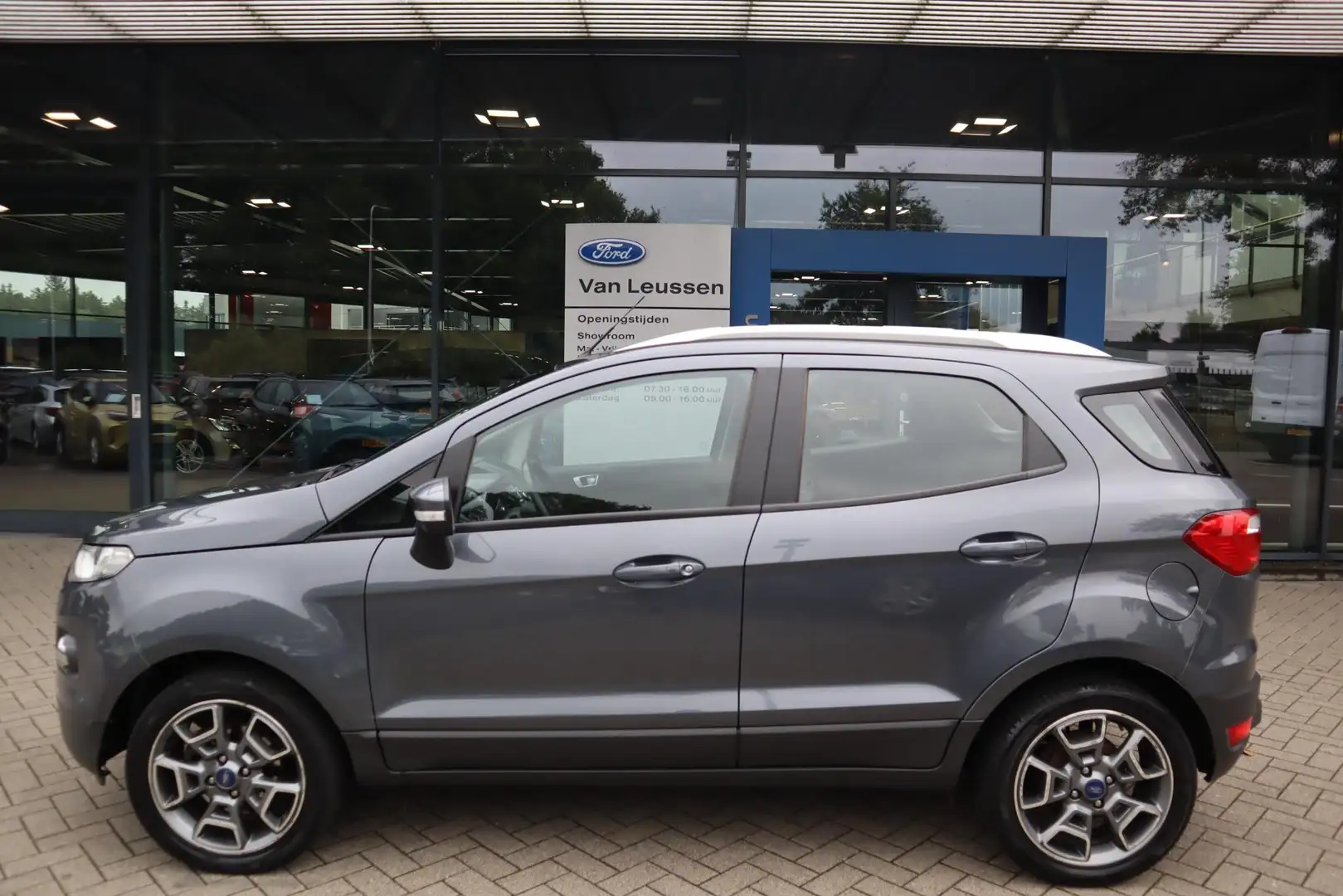 Ford EcoSport 125PK TITANIUM CAMERA TREKHAAK STOEL/VOORRUITVERW. Gris - 2