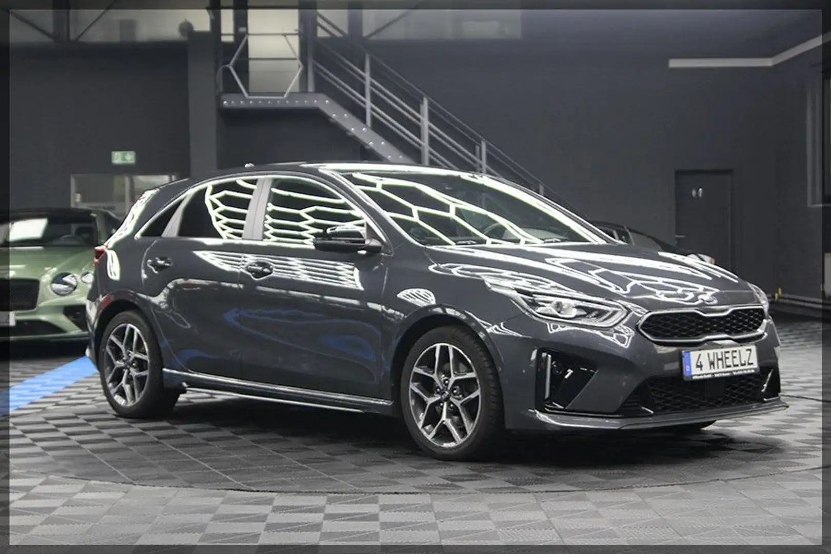 Kia Ceed / cee'd 1.5 T-GDI GT Line CAM / NAVI Grau - 1