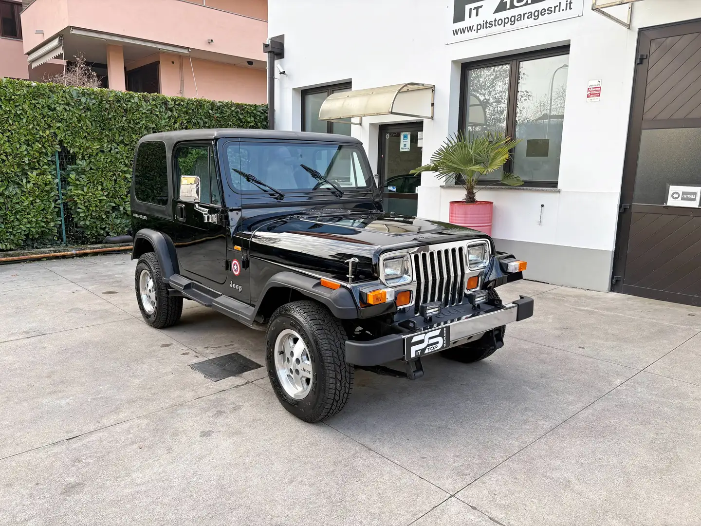 Jeep Wrangler Wrangler YJ 4.0 184cv - Asi - Clima - Storica Schwarz - 2