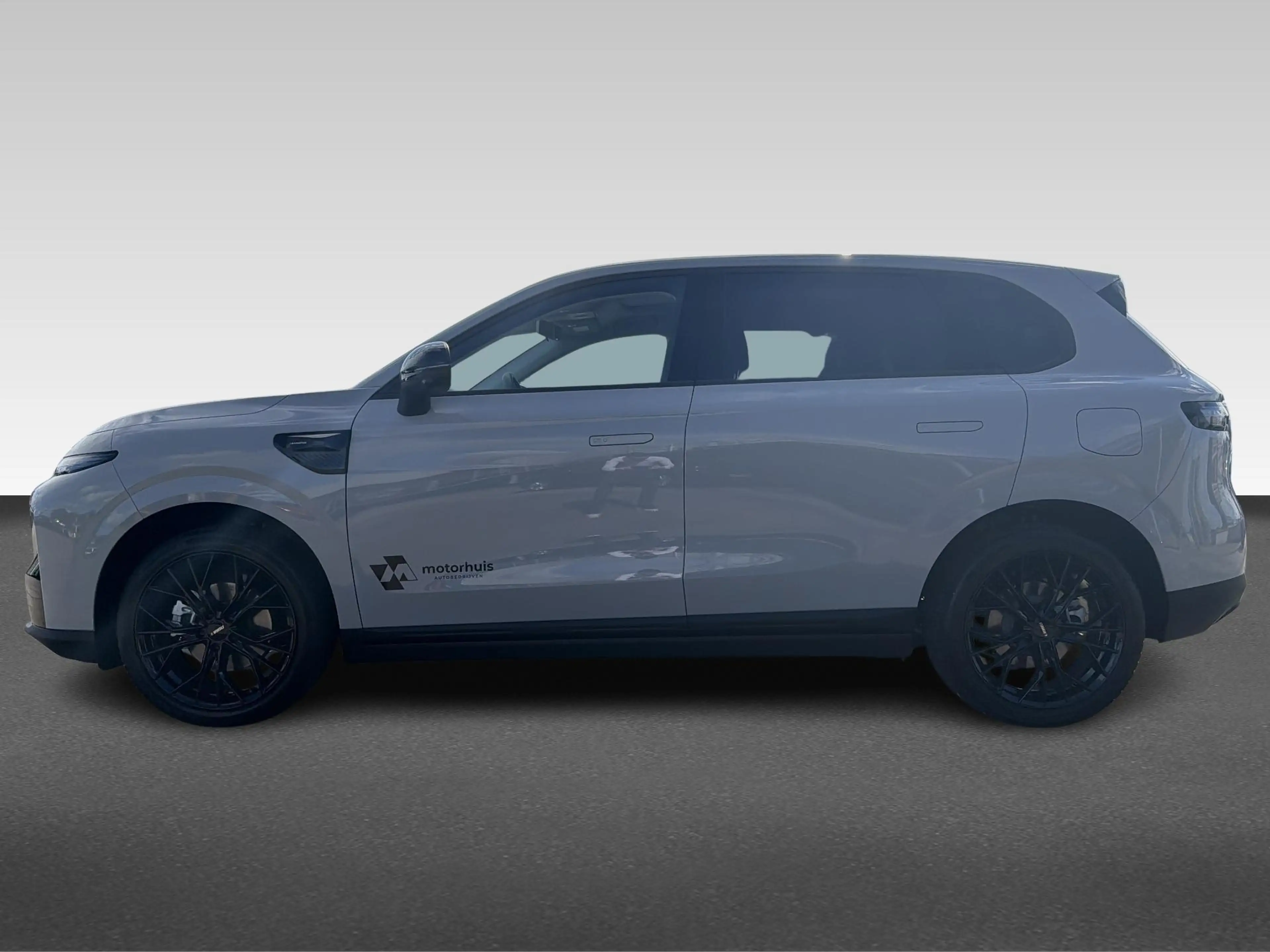 Leapmotor B10 Design Hybrid EV 18.8 kWh || 19 Inch velgen, Tundr — photo 2