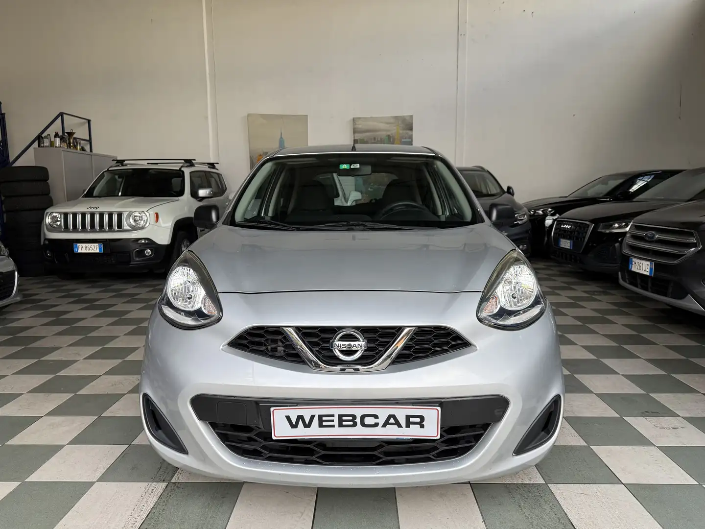 Nissan Micra 5p 1.2 30th Anniversary Silber - 1