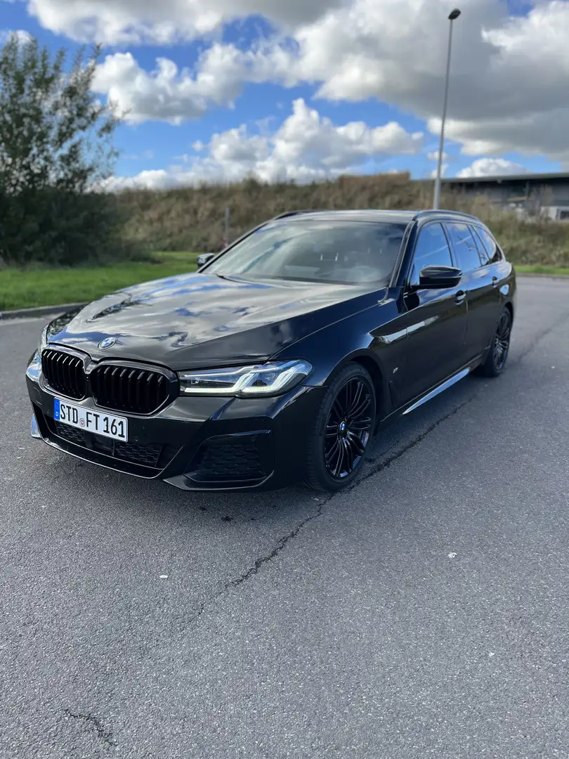 BMW 530 530d Touring Aut. M Sport Edition Schwarz - 1