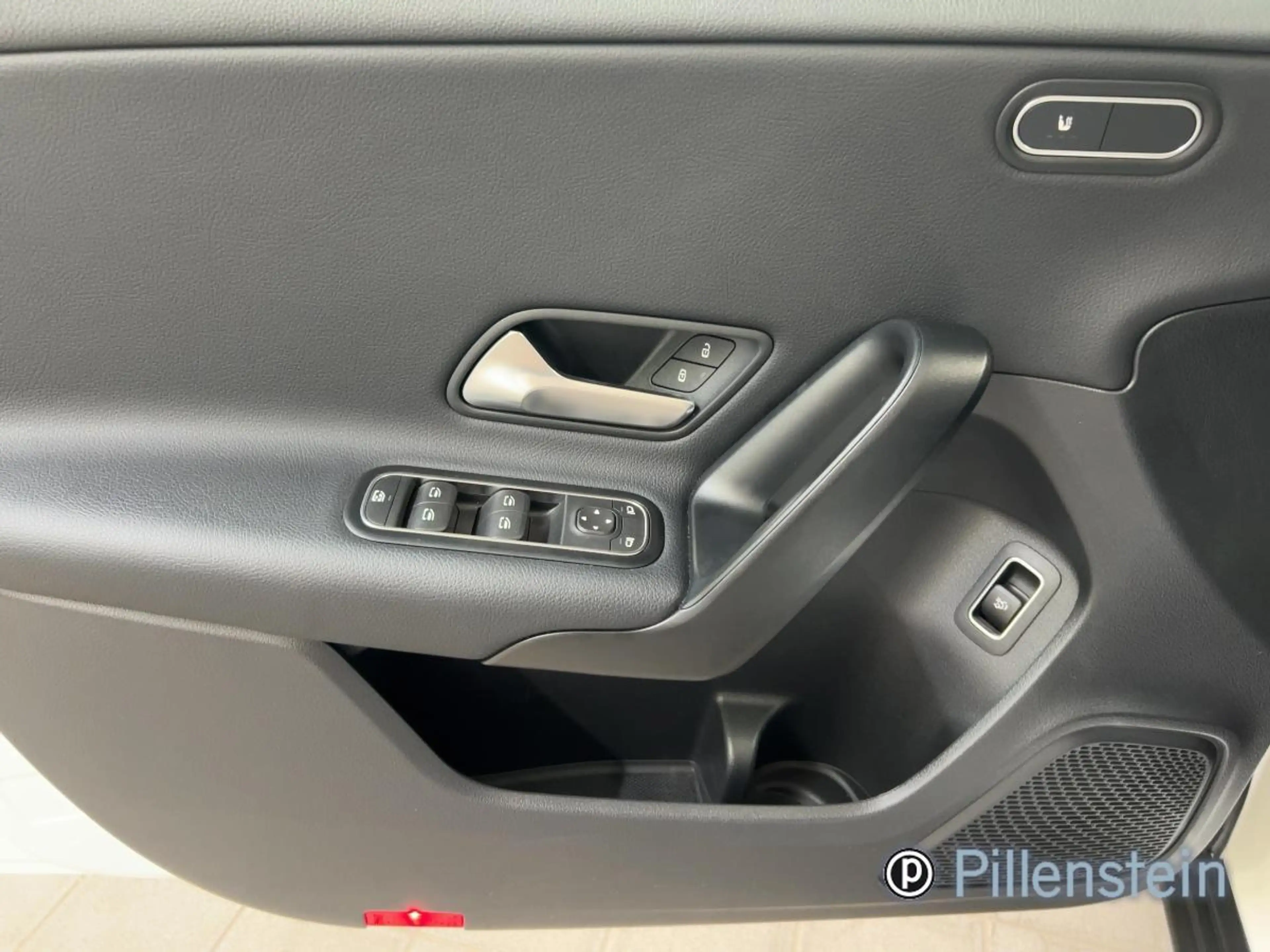 Mercedes-Benz A 180 d LIMO NAVI+DIGI+ARTICO+KAM+TEMP — photo 8