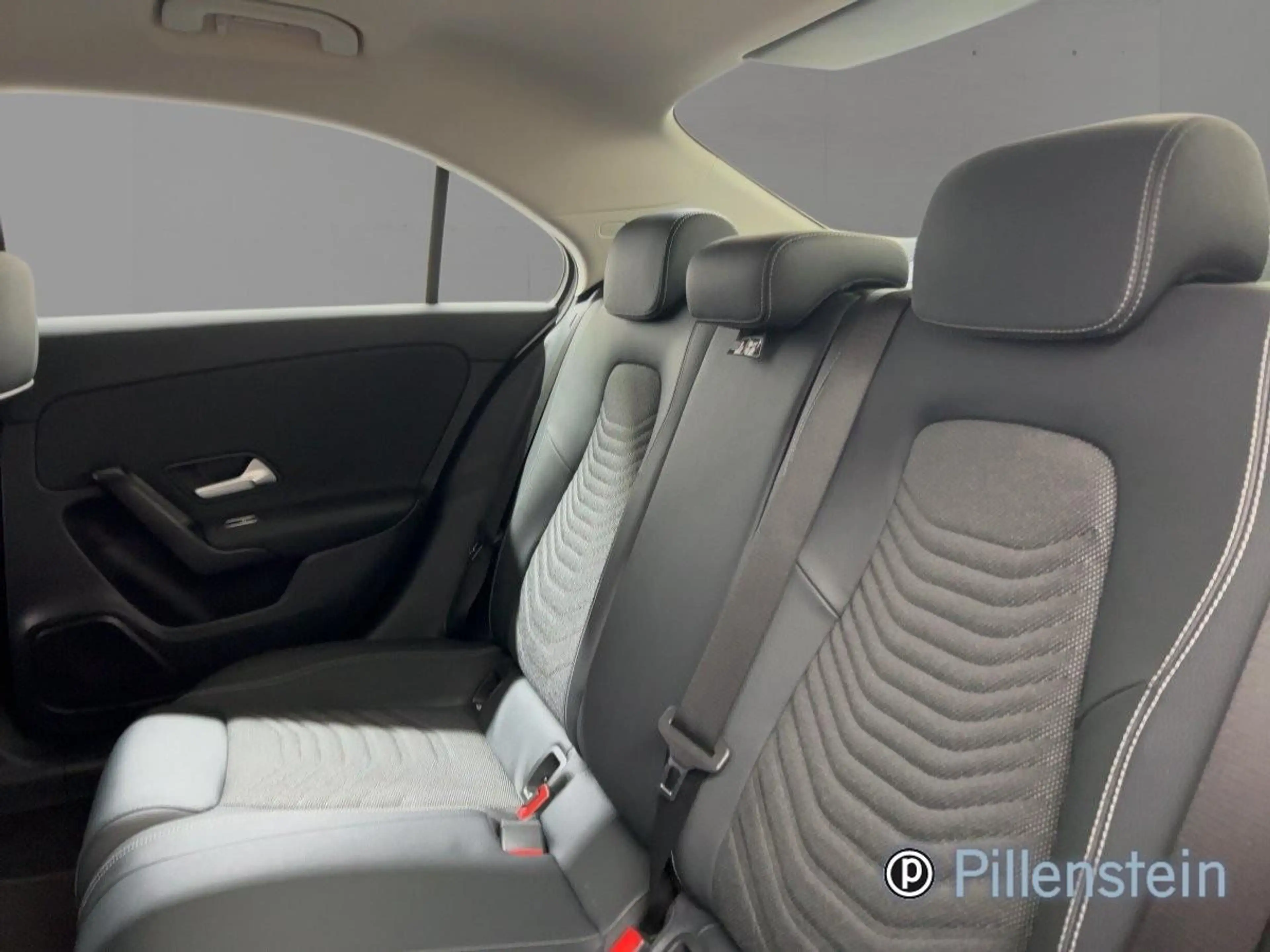 Mercedes-Benz A 180 d LIMO NAVI+DIGI+ARTICO+KAM+TEMP — photo 14