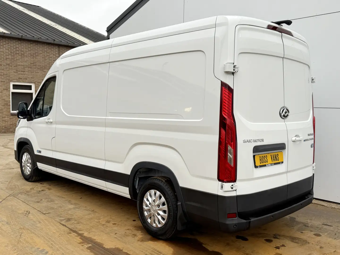 Maxus eDeliver 9 72kWh ALL-IN PRIJS 72kWh 280km WLTP L3H2 204PK Sne Blanco - 2