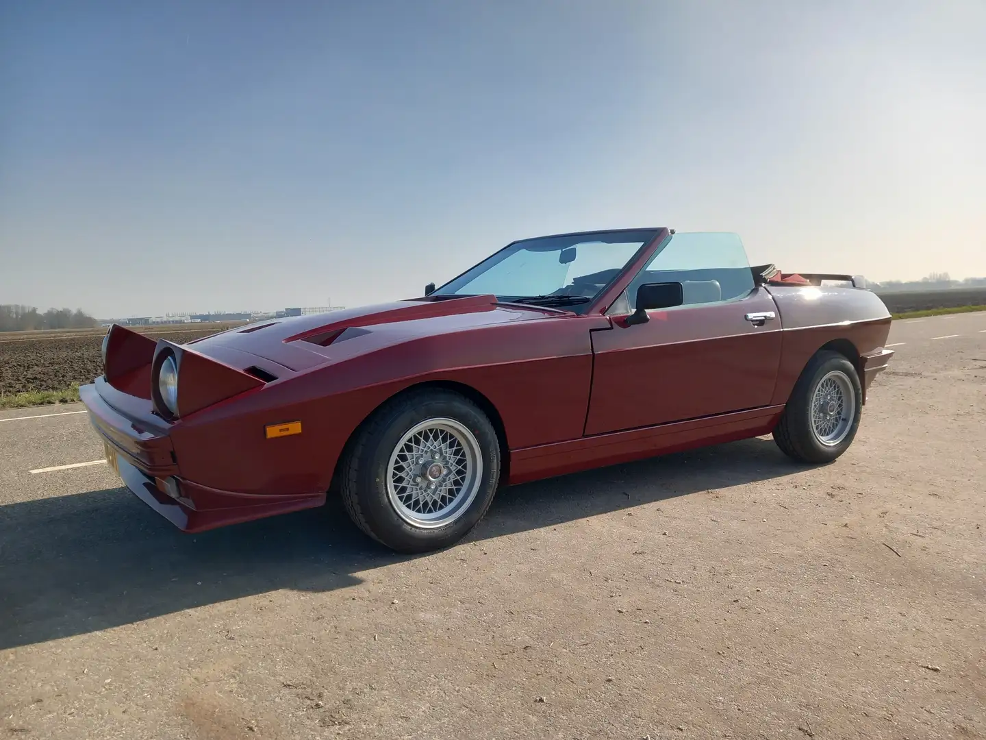 TVR Overig 280i Roşu - 1
