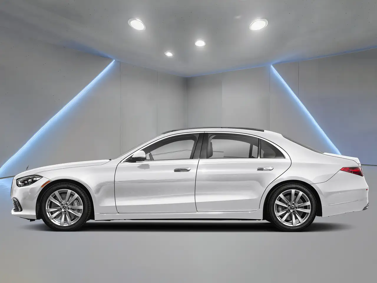Mercedes-Benz S-Class снимка Mercedes-Benz S-Class