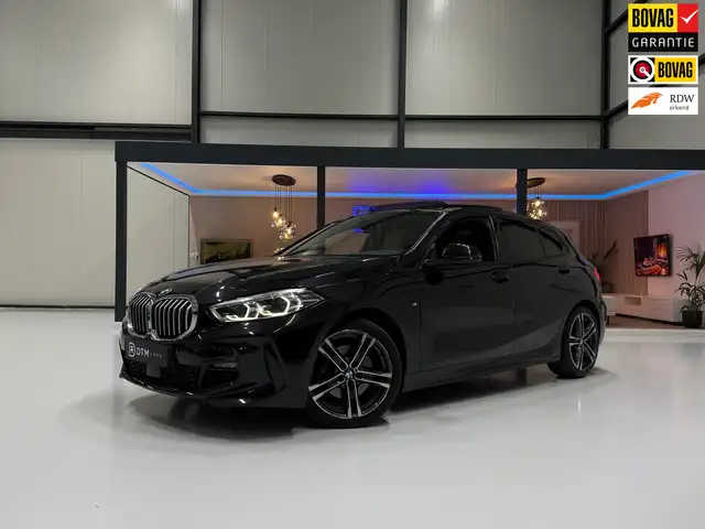 BMW 118 1-serie 118i High Exec M Sport Pano Led Acc Camera