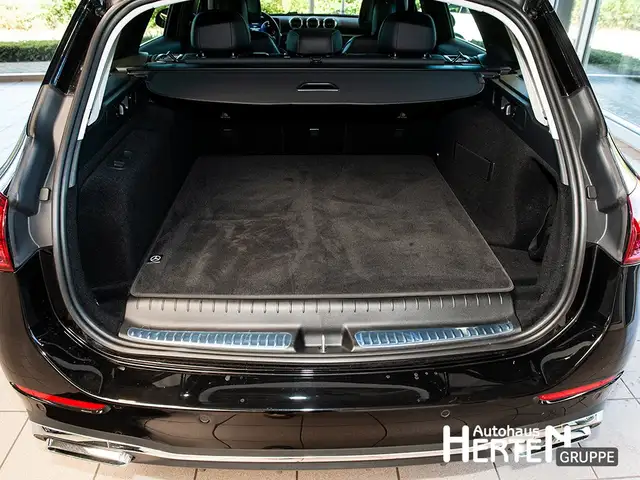 Mercedes-Benz C-Class view 15