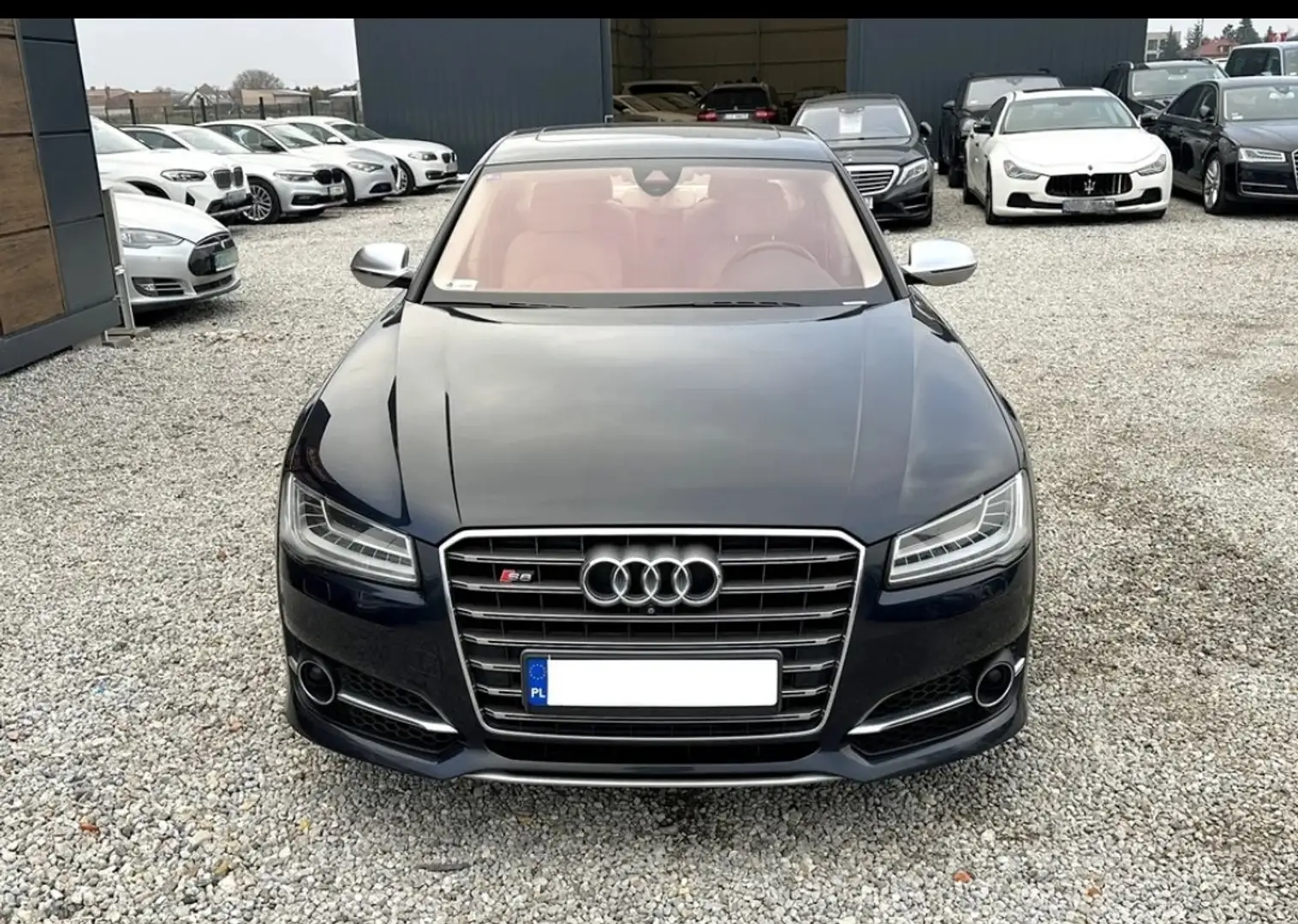 Audi S8 Schwarz - 1