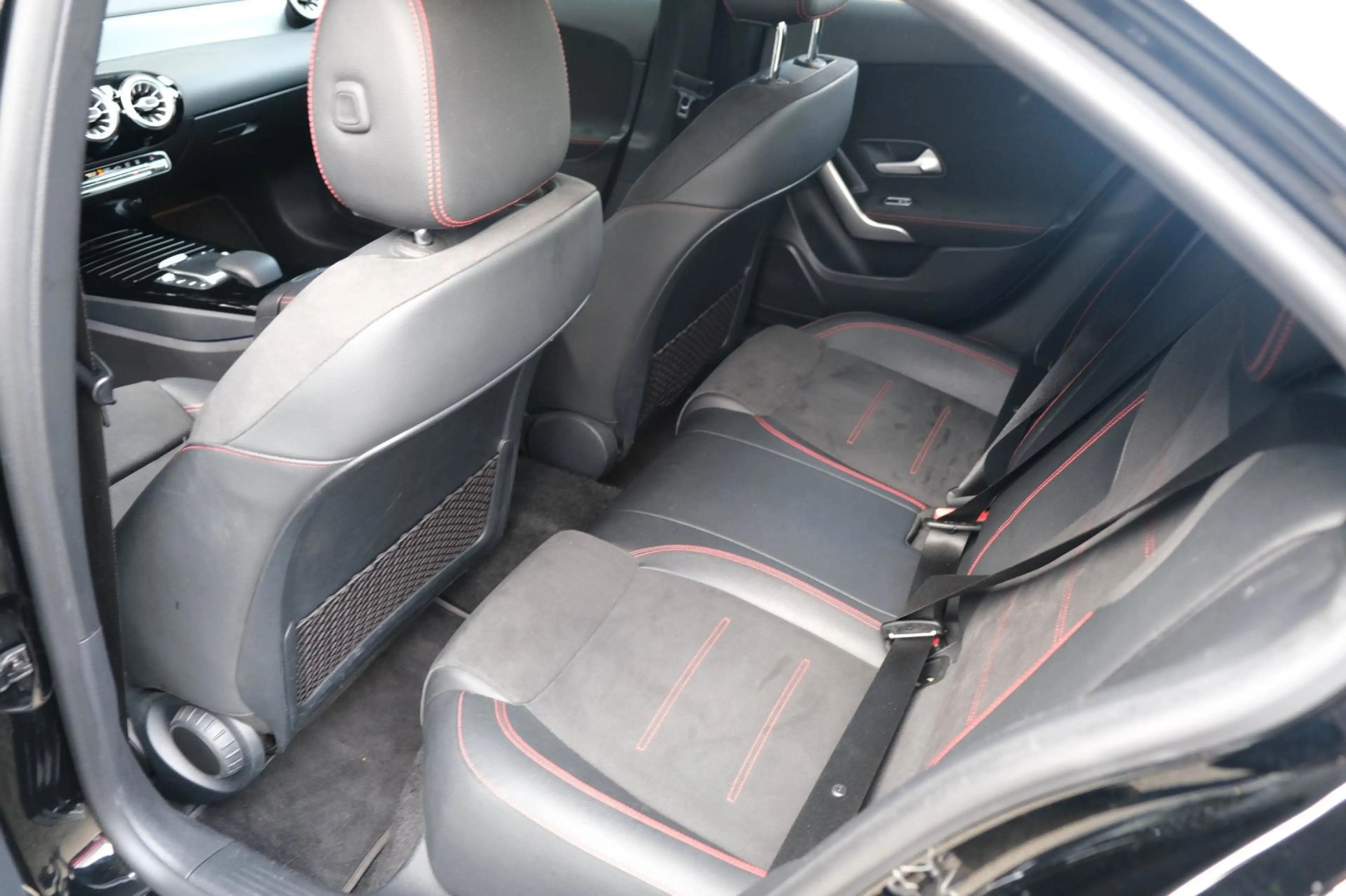 Mercedes-Benz A 250 e Business Solution AMG Navi Cruise CAM Ambient — photo 13