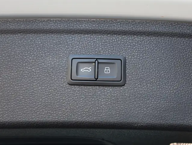 Audi Q5 view 15