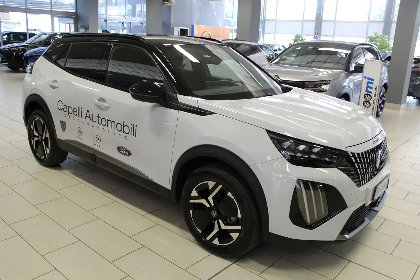 Peugeot 2008 2008 PureTech 130 S&S EAT8 GT Bianco - 2