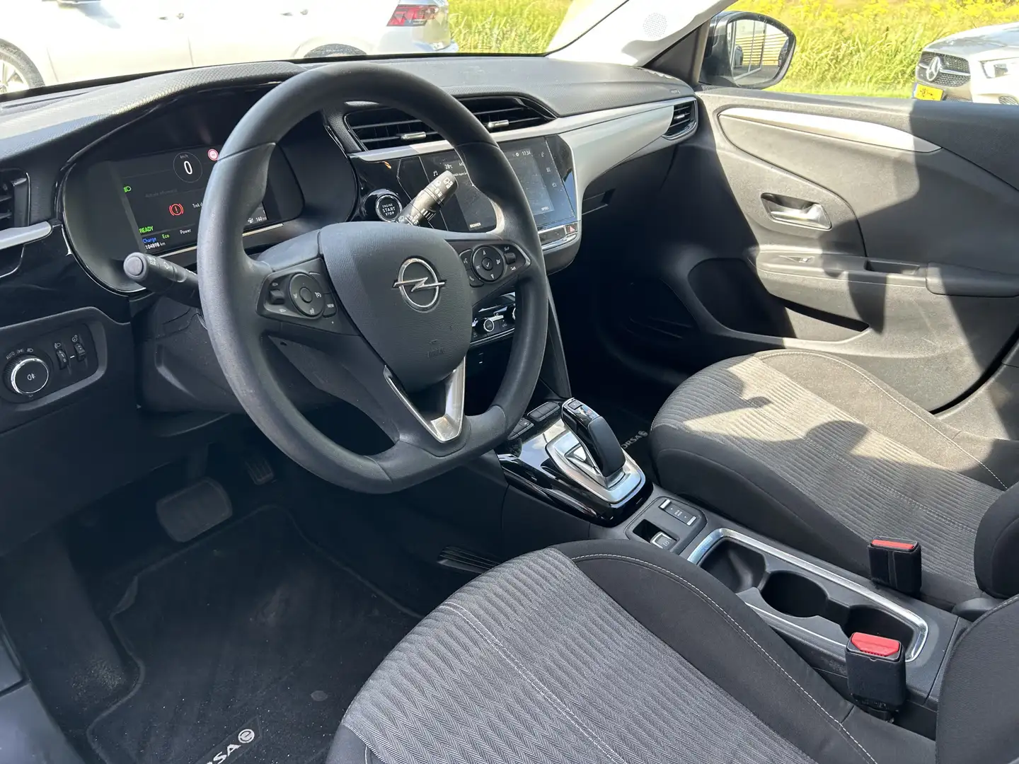 Opel Corsa-e Edition 50 kWh 50% deal 5.625,- ACTIE Carplay / Cr Weiß - 2