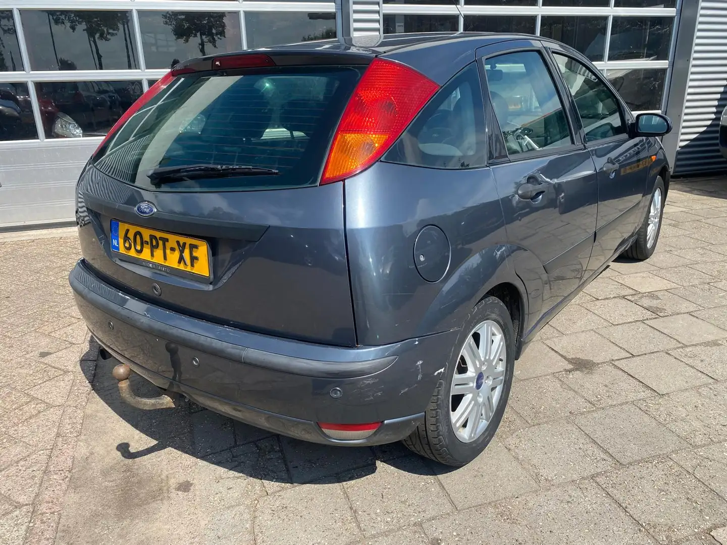 Ford Focus 1.6-16V Futura - Airco - Centrale Deurvergrendelin Gris - 2