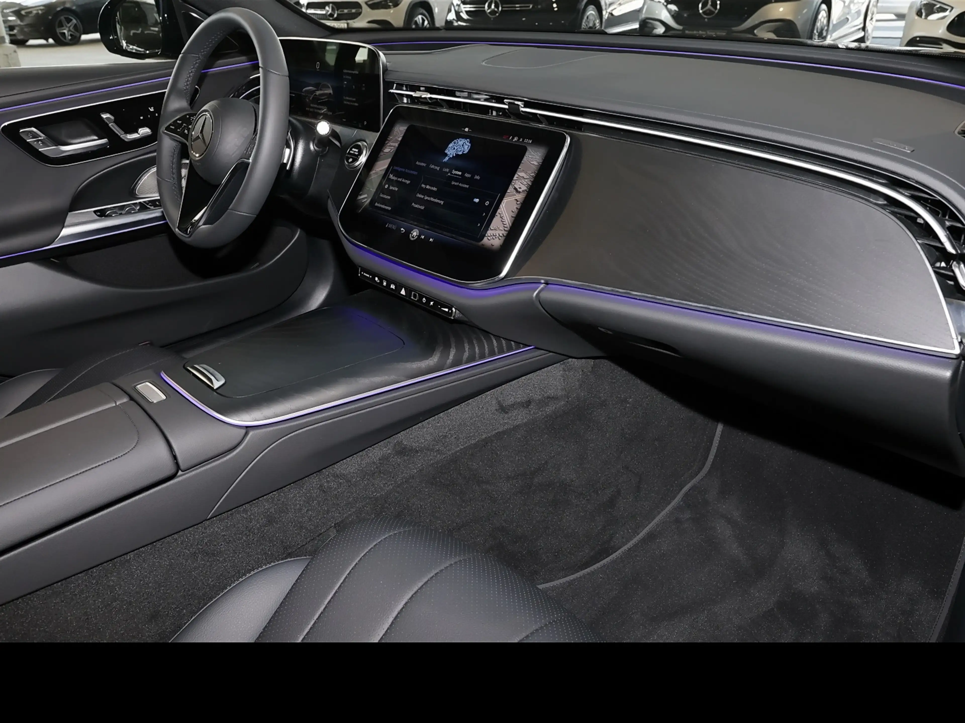 Mercedes-Benz E 220 d T Avantgarde Night-ED Standhz.+AHK+HUD — photo 7