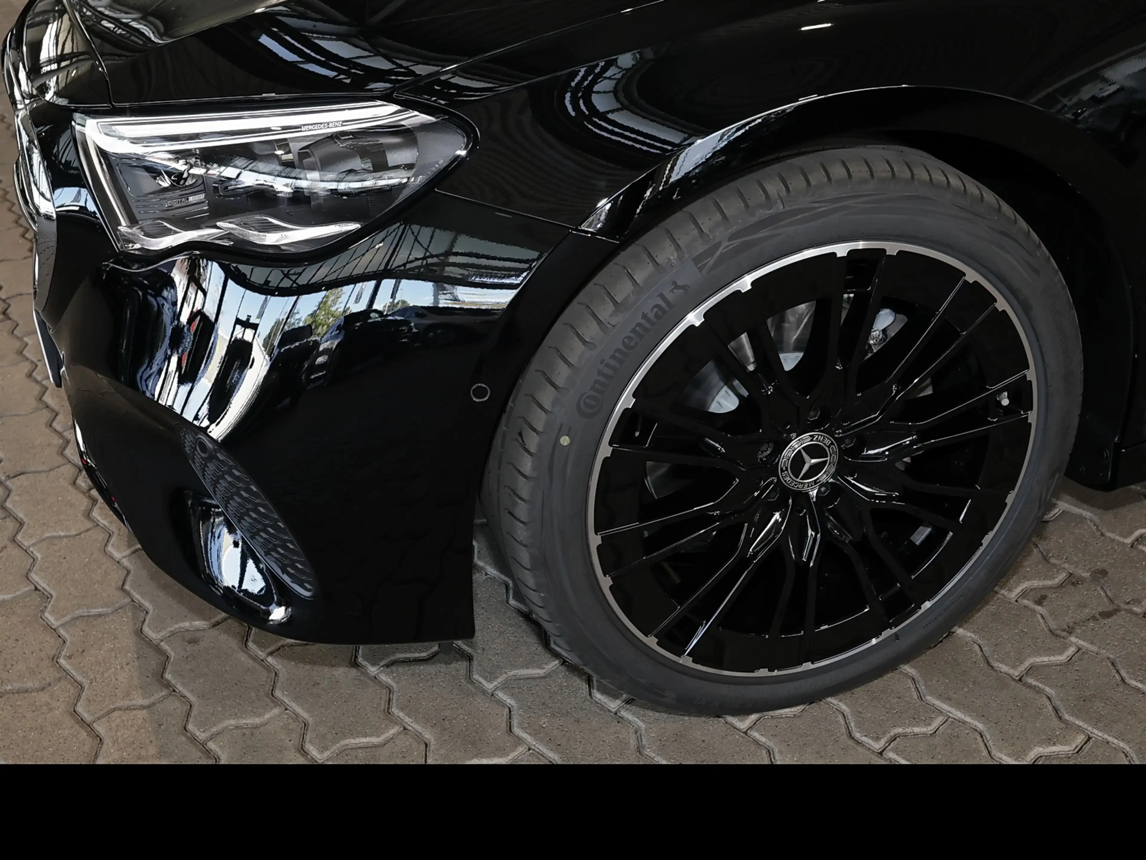 Mercedes-Benz E 220 d T Avantgarde Night-ED Standhz.+AHK+HUD — photo 3
