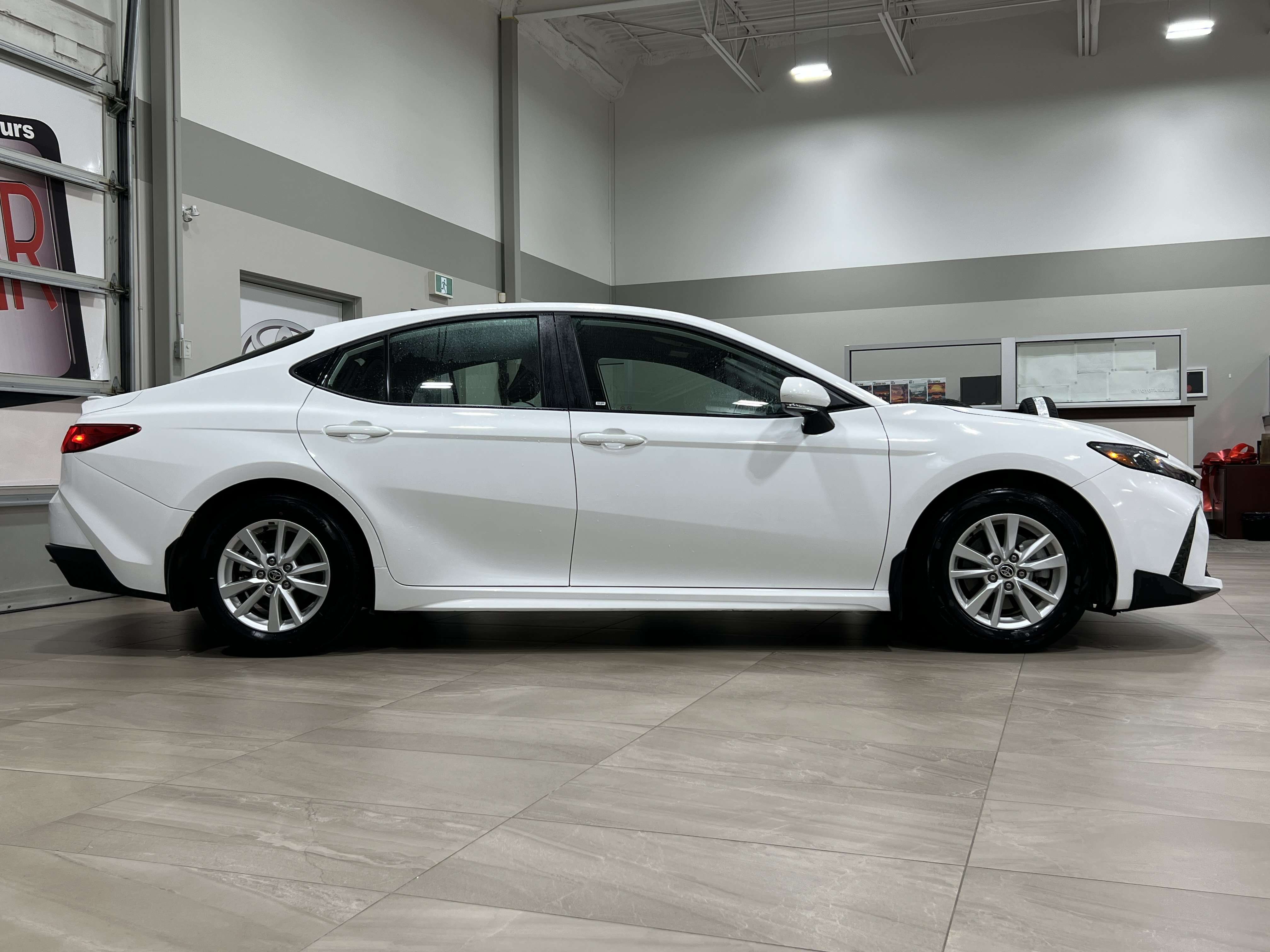 2025 Toyota Camry Sedan