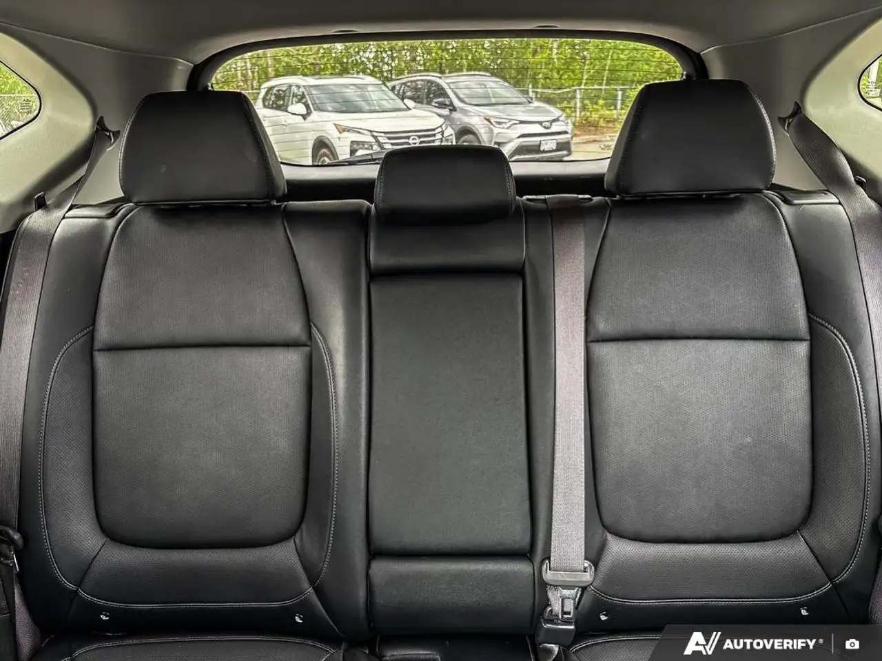 Kia Seltos снимка Kia Seltos