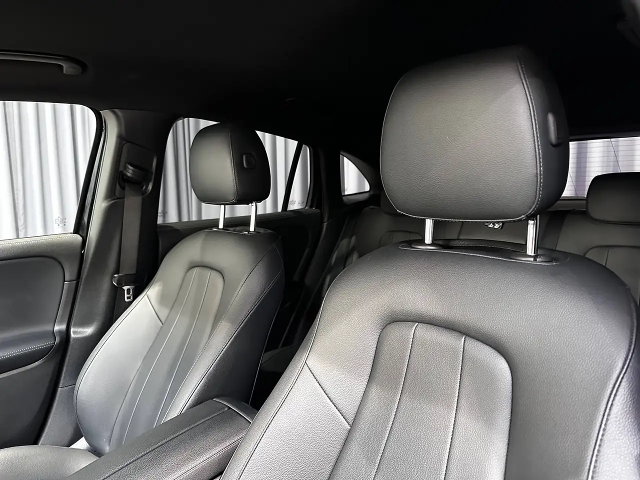Mercedes-Benz EQA *LEDER*DISTRONIC*HUD*TREKHAAK*360'CAMERA*19"AMG VELGEN*MBUX NAVI PLUS*NIGHTPAKKET*MEMORY*, миниатюра 28