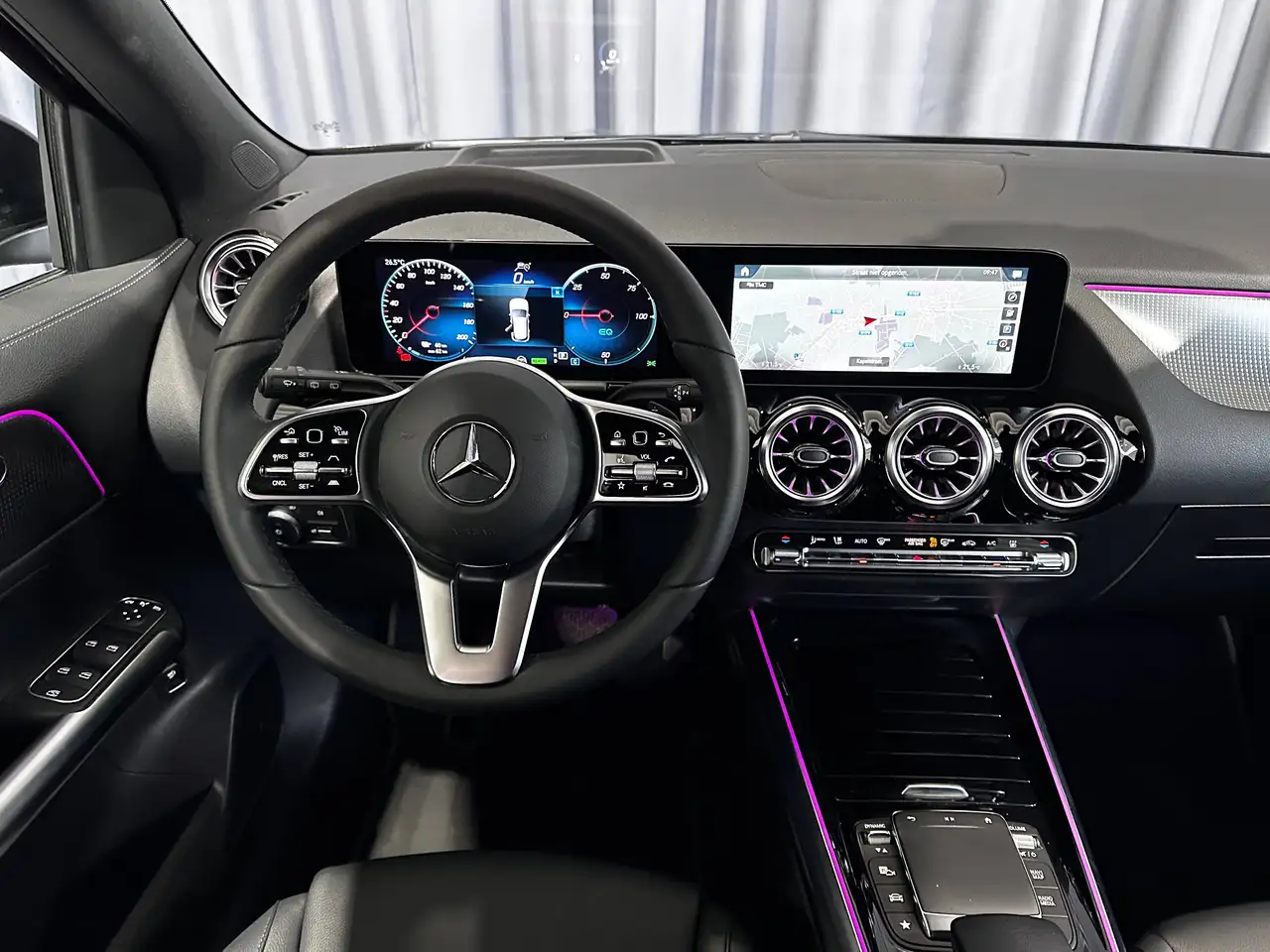 Mercedes-Benz EQA *LEDER*DISTRONIC*HUD*TREKHAAK*360'CAMERA*19"AMG VELGEN*MBUX NAVI PLUS*NIGHTPAKKET*MEMORY*, миниатюра 17
