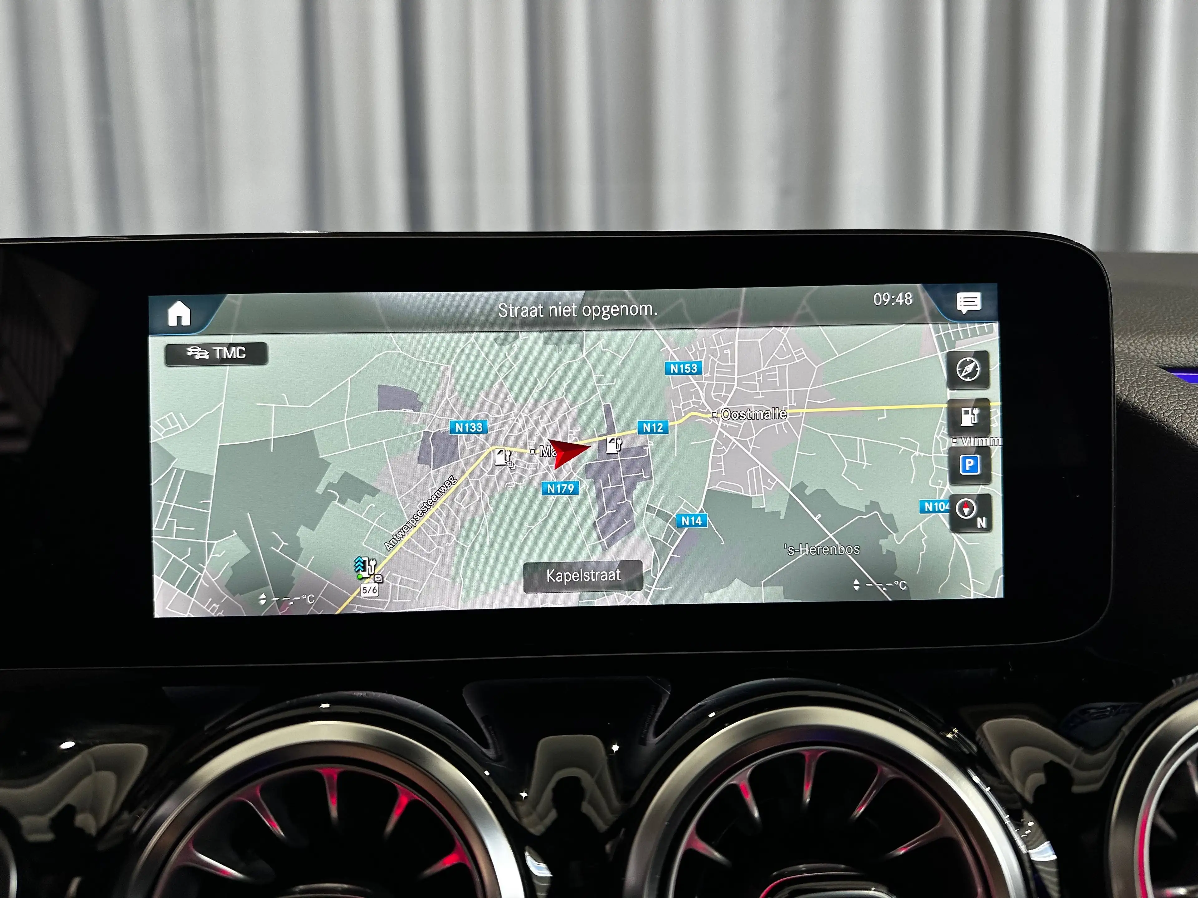 Mercedes-Benz EQA 350 *LEDER*DISTRONIC*HUD*TREKHAAK*360'CAMERA*19"AMG VELGEN*MBUX NAVI PLUS*NIGHTPAKKET*MEMORY* — photo 13