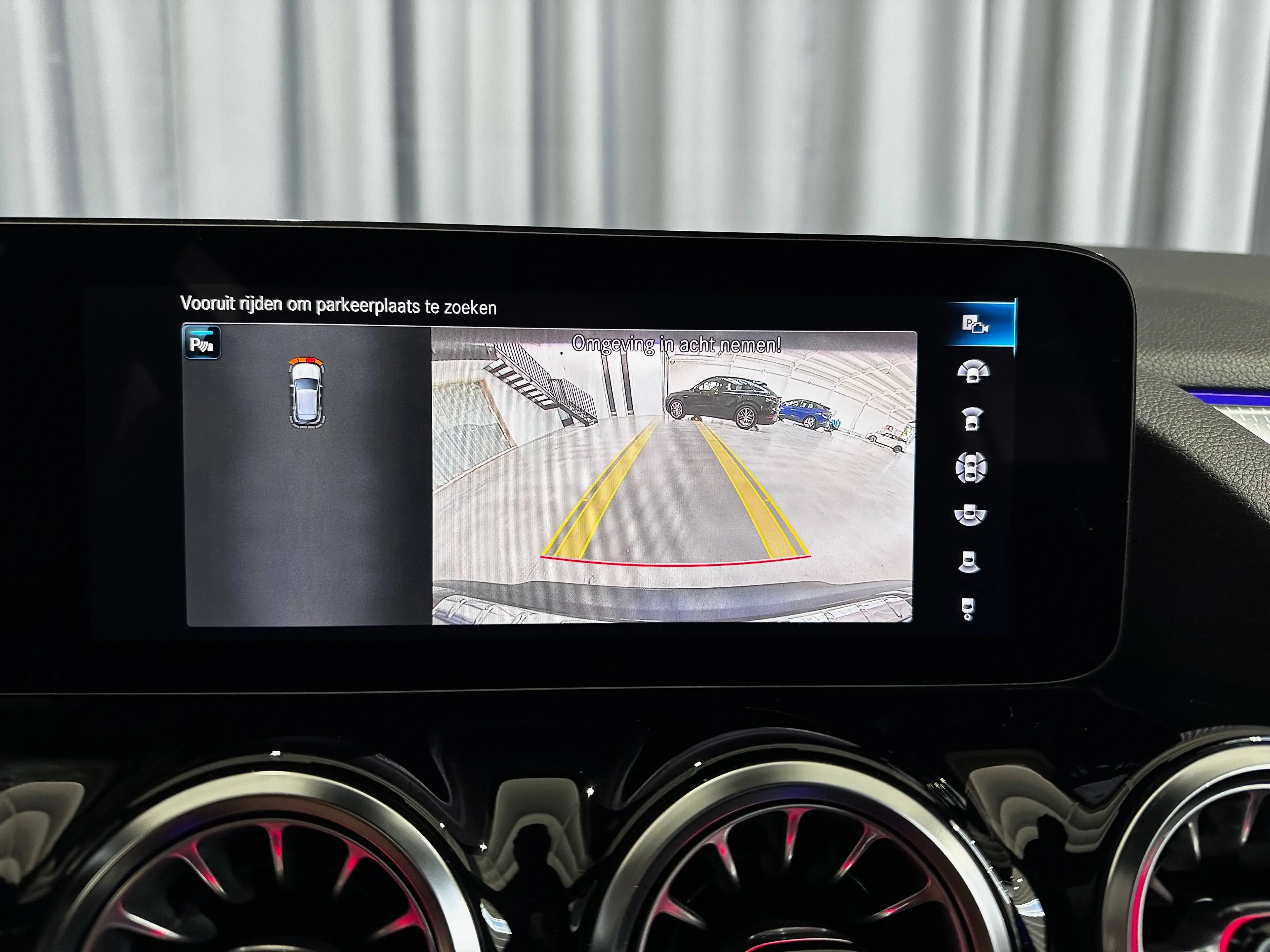 Mercedes-Benz EQA 350 *LEDER*DISTRONIC*HUD*TREKHAAK*360'CAMERA*19"AMG VELGEN*MBUX NAVI PLUS*NIGHTPAKKET*MEMORY* — photo 14