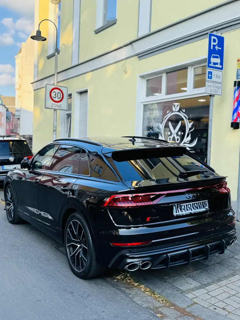 Audi Q8 4.0 TFSI quattro Černá - 2