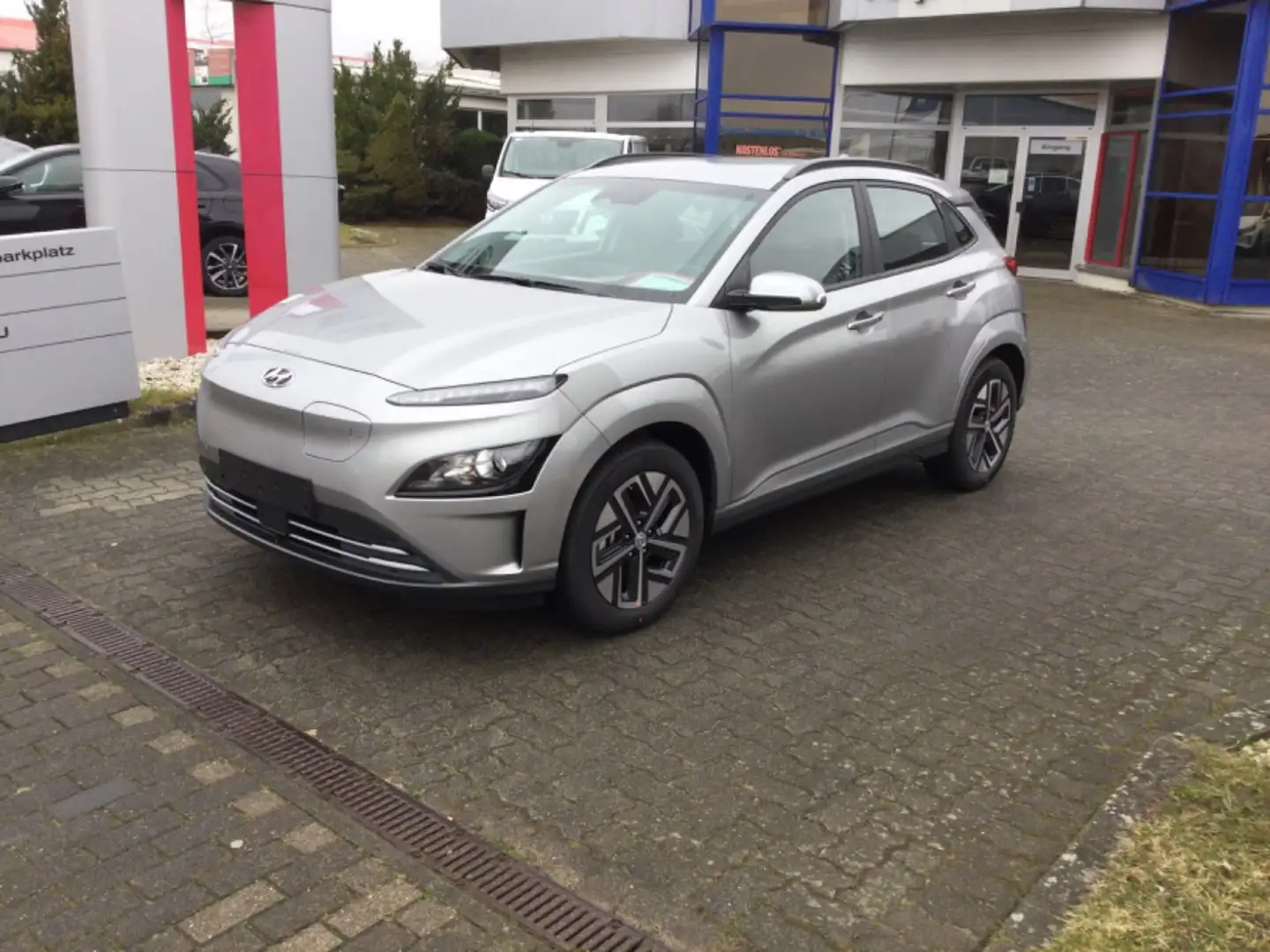 Hyundai KONA EV 64kWh 204 PS Select Silber - 1