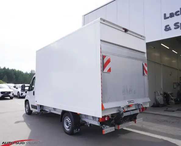 Fiat Ducato MAXI L4 Kofferaufbau mit Laderampe & Anhängevorrichtung  350 Ansicht 5