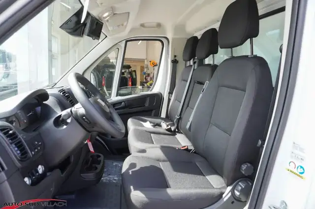 Fiat Ducato MAXI L4 Kofferaufbau mit Laderampe & Anhängevorrichtung  350 Ansicht 9