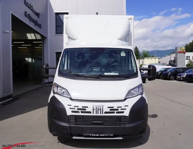 Fiat Ducato MAXI L4 Kofferaufbau mit Laderampe & Anhängevorrichtung  350 Ansicht 3