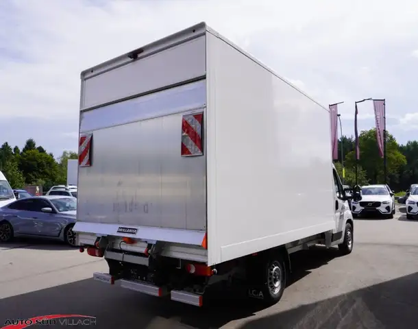 Fiat Ducato MAXI L4 Kofferaufbau mit Laderampe & Anhängevorrichtung  350 Ansicht 7