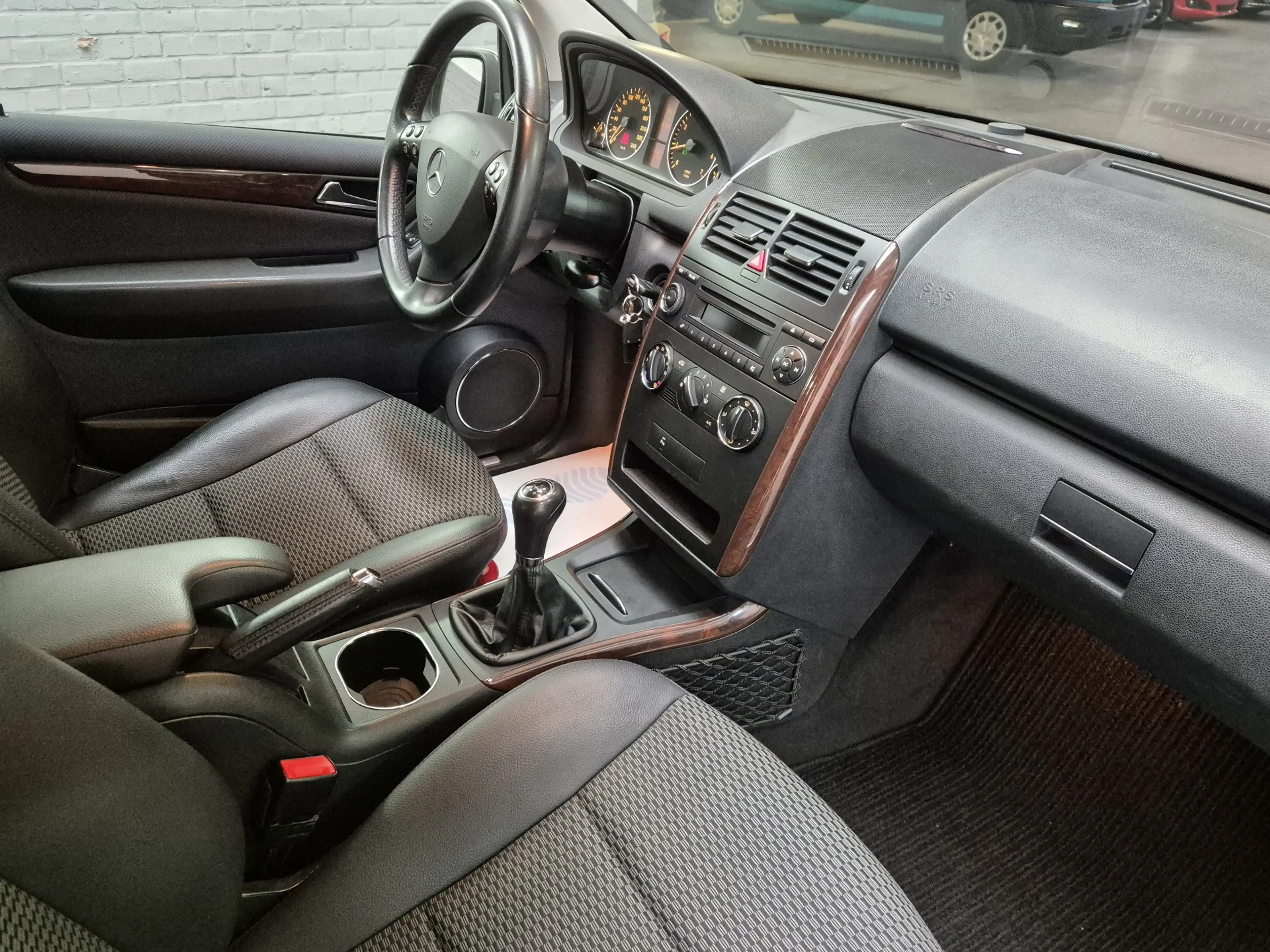 Mercedes-Benz A 150 A 150 Elegance - Superbe état ! - Garantie — photo 12