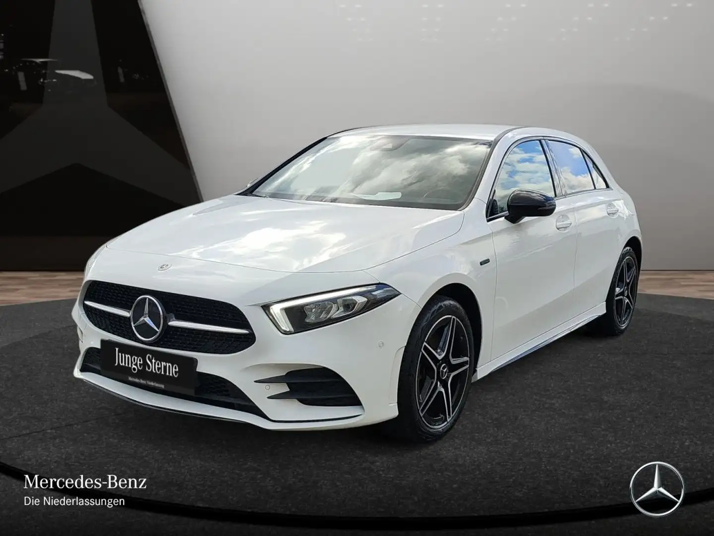 Mercedes-Benz A 250 e EDITION 2020+AMG+NIGHT+LED+KAMERA+TOTW+8G Weiß - 2