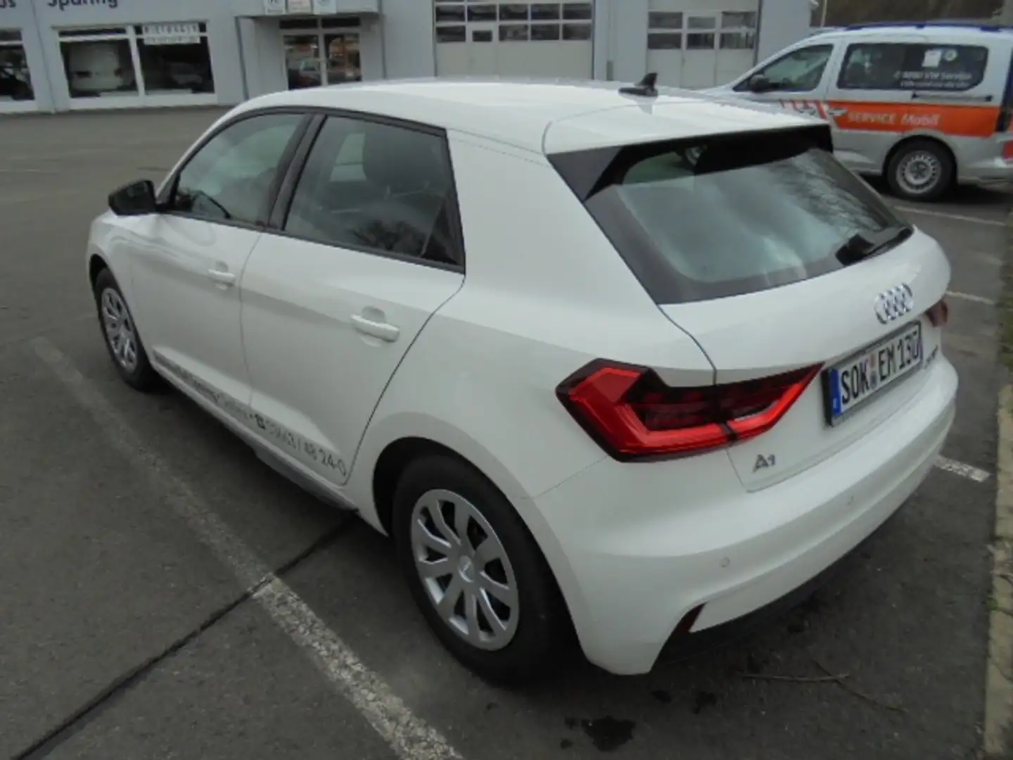 Audi A1 25 TFSI basis Weiß - 2