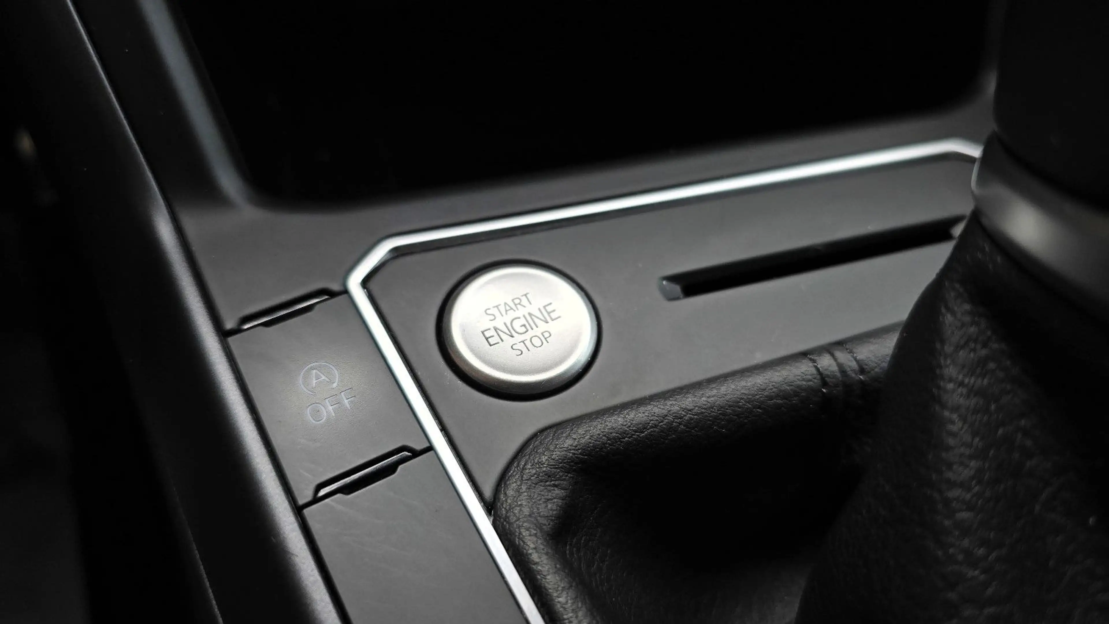 Volkswagen Taigo 1.5 TSI DSG 3 x R-Line Pano/ACC/Key-less — photo 15