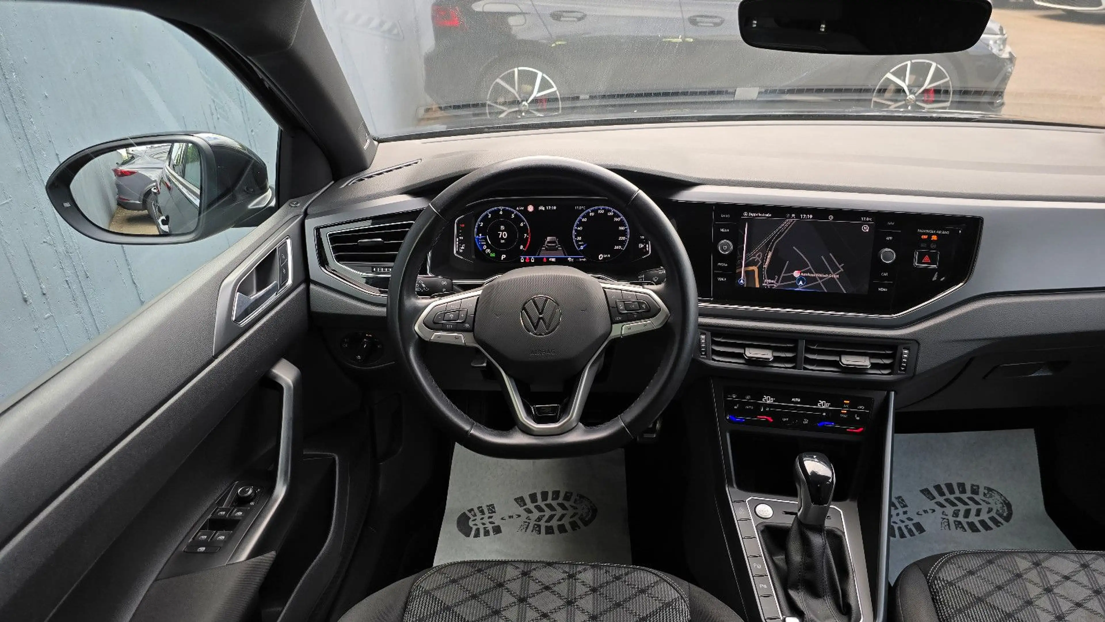 Volkswagen Taigo 1.5 TSI DSG 3 x R-Line Pano/ACC/Key-less — photo 10